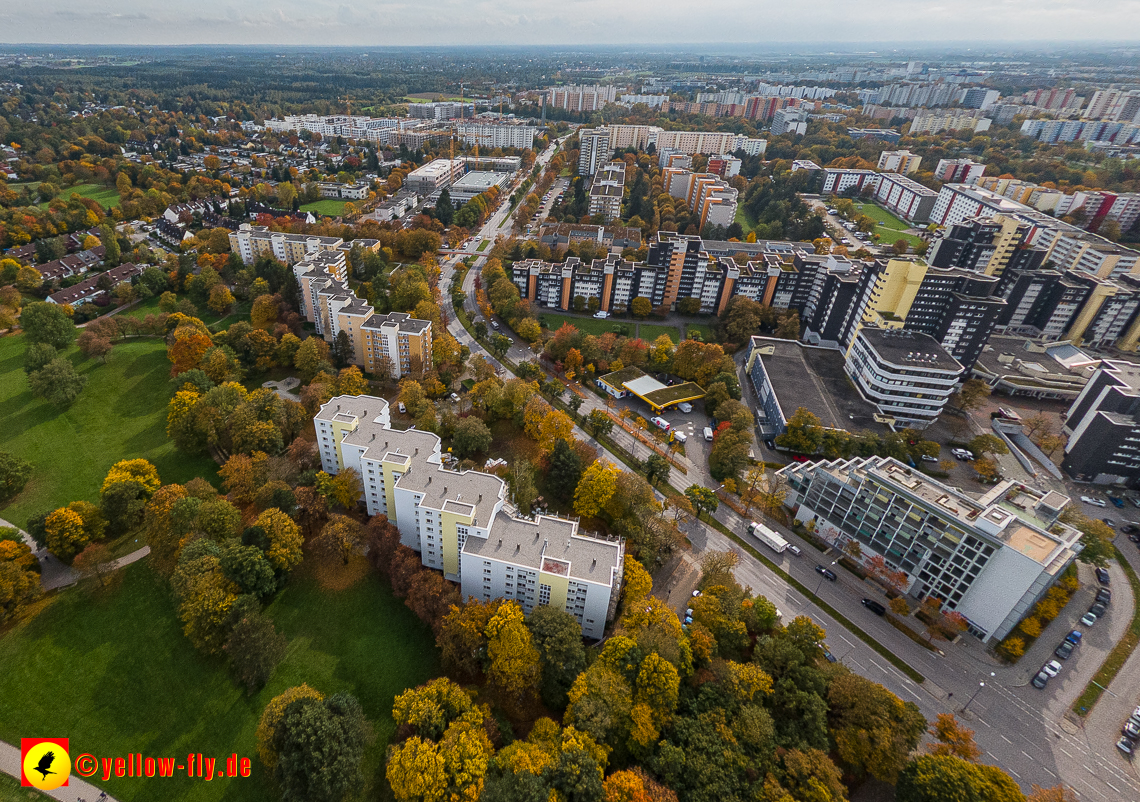 13.10.2022 - Fassadensnaierung am Karl-Marx-Ring 53-57